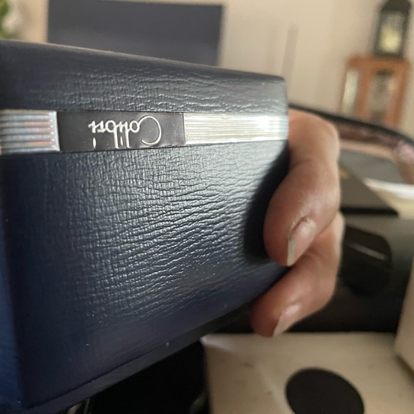 Gold Lighter for Men - Picture 5 of 5